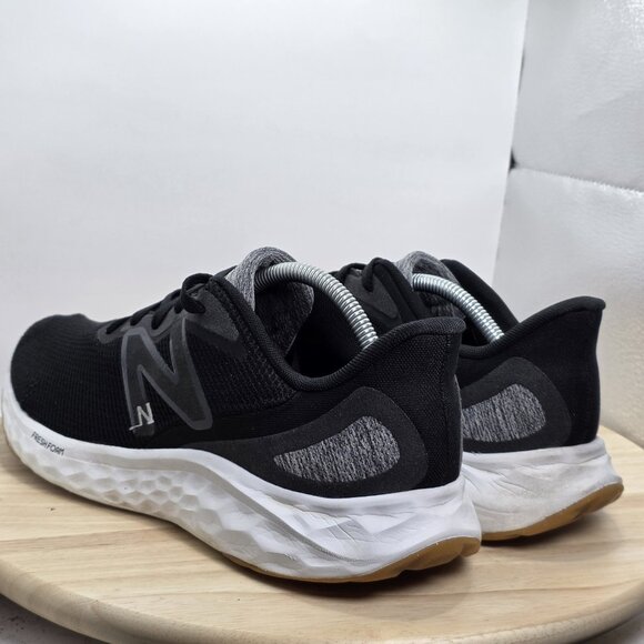 Mens Size 11 D- New Balance Fresh Foam Arishi V4 WIDE Athletic Running Shoes - Picture 7 of 9